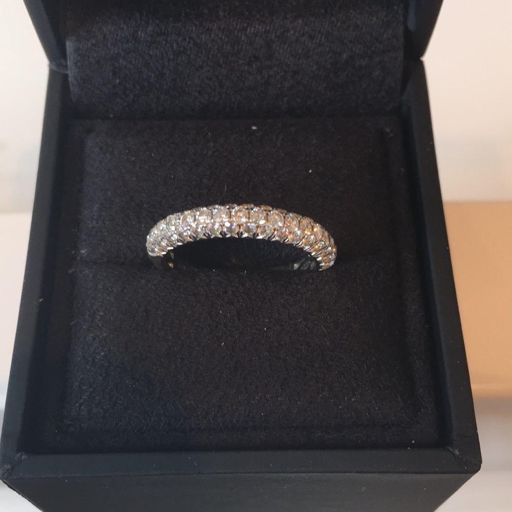 Henri Daussi 14k gold band with 1tcw diamonds